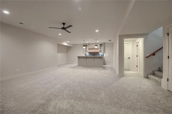 $820,000 | 2717 Northeast 91st Place, Kansas City, MO 64156