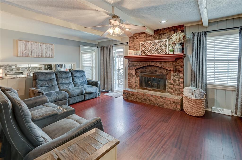1601 Southwest 22nd Street Blue Springs, MO 64015 - Photo 9 of 33
