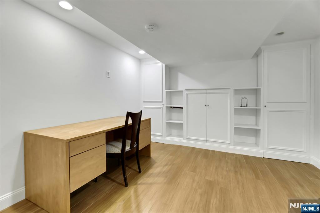 765 Colonial Road Franklin Lakes, NJ 07417 - Photo 42 of 45