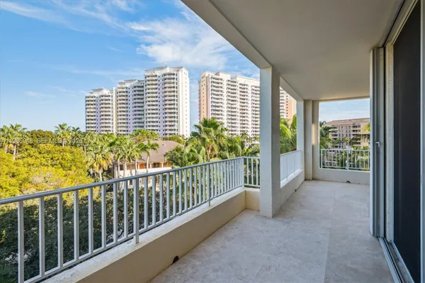 $12,500 | 719 Crandon Boulevard, Unit PH9, Key Biscayne, FL 33149