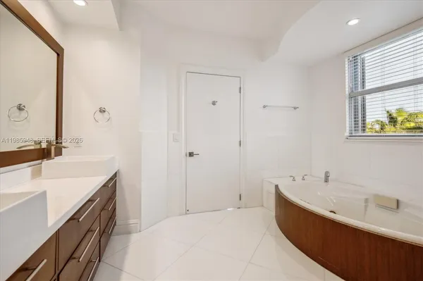 $12,500 | 719 Crandon Boulevard, Unit PH9, Key Biscayne, FL 33149