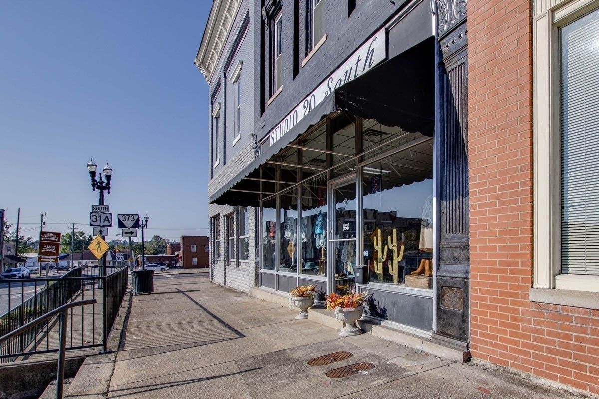 138 Mackenzie Way Lewisburg, TN 37091 - Photo 36 of 53 a view of outdoor space