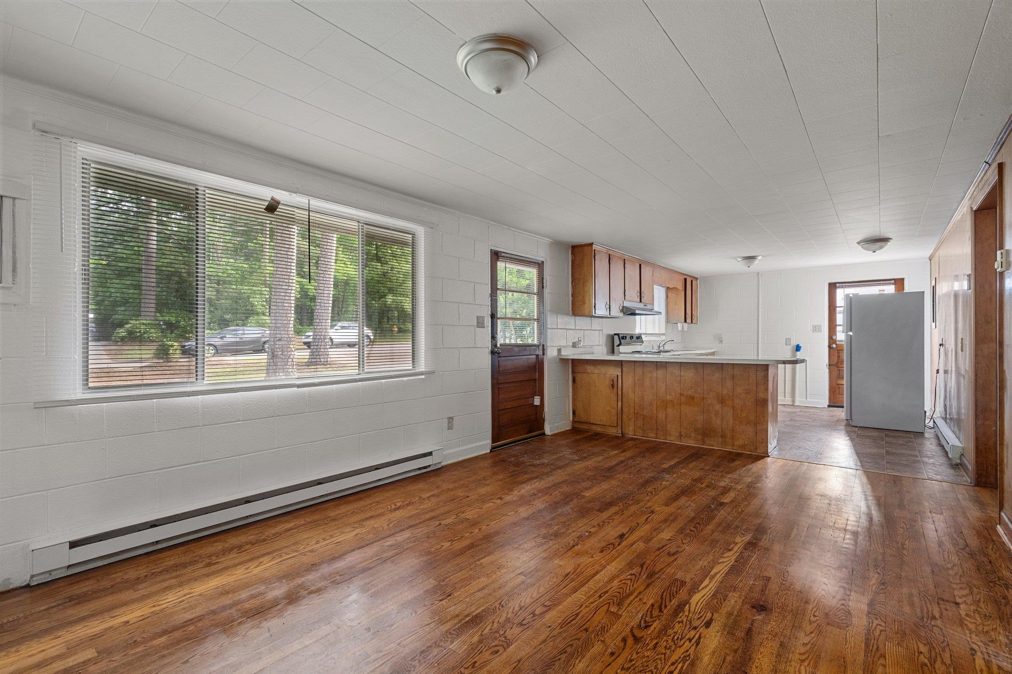 3811 Marcom Street Raleigh, NC 27606 - Photo 9 of 27 Photo 9