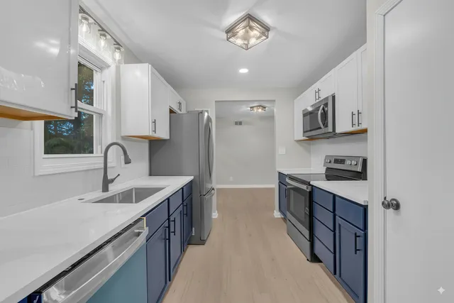 $276,900 | 4117 North 92nd Street, Wauwatosa, WI 53222