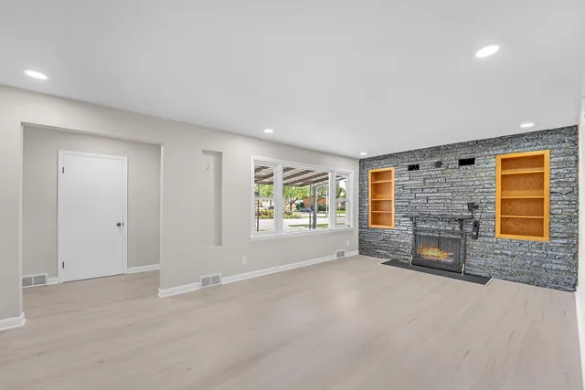 $276,900 | 4117 North 92nd Street, Wauwatosa, WI 53222