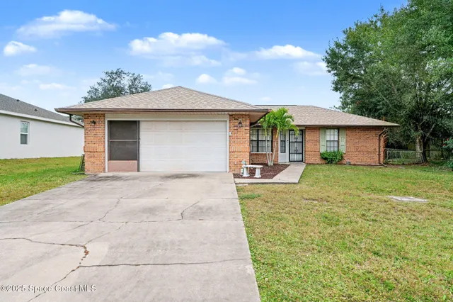 $259,900 | 1285 Karlovy Avenue Northwest, Palm Bay, FL 32907