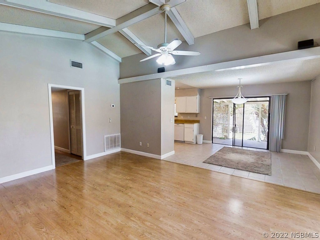 401 East Citrus Street Altamonte Springs, FL 32701 - Photo 10 of 36 an empty room with a ceiling fan and window