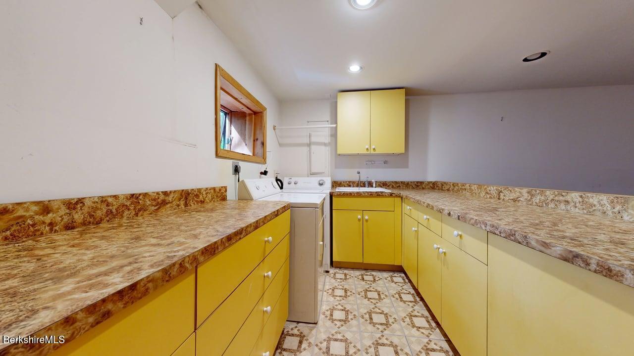 38 Hubbard Street Lenox, MA 01240 - Photo 16 of 24 Laundry