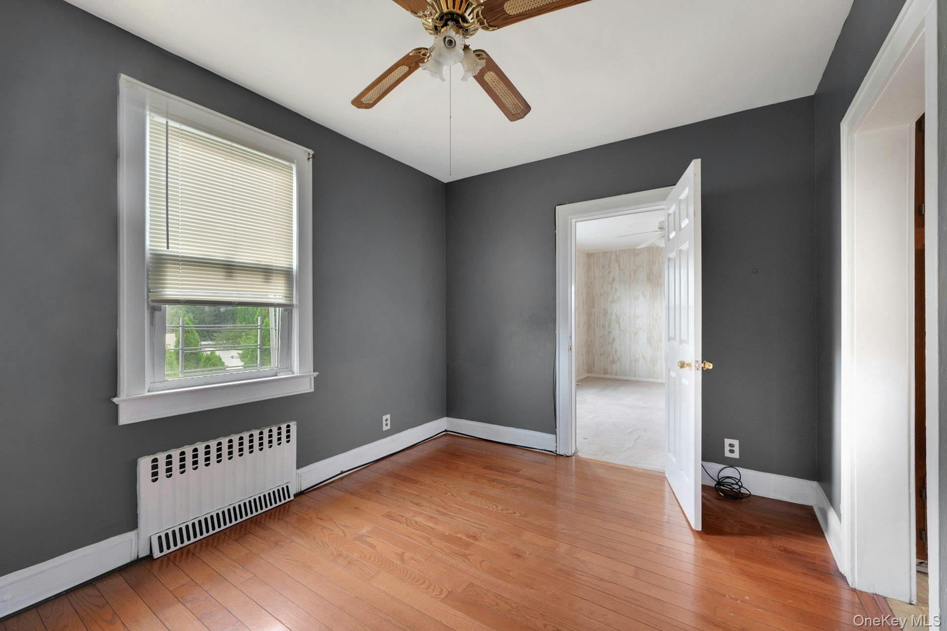 26 4th Street New Rochelle, NY 10801 - Photo 11 of 26 Second Floor Living Room