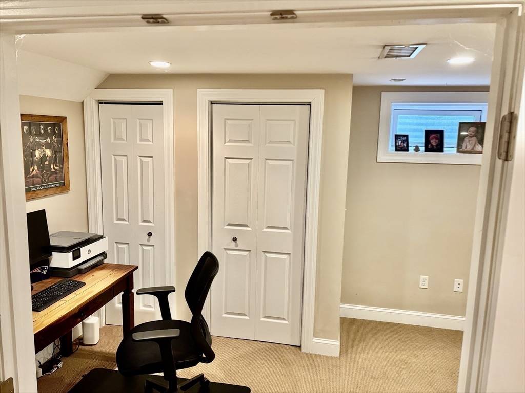 204 Center Street, Unit 9 Pembroke, MA 02359 - Photo 17 of 20