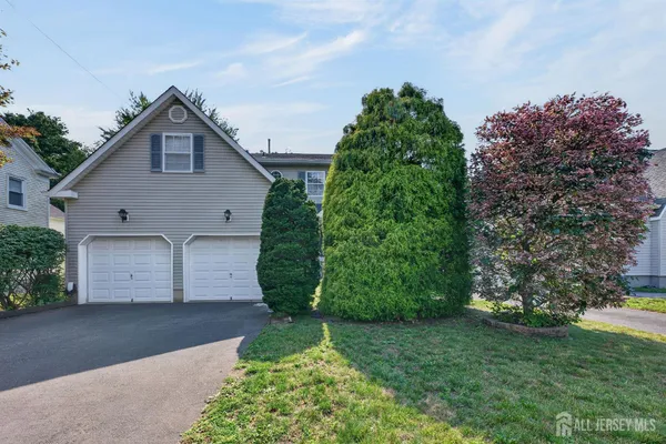 $4,000 | 408 Prospect Avenue, Dunellen, NJ 08812