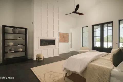 $5,994,998 | 10229 North 64th Street, Paradise Valley, AZ 85253
