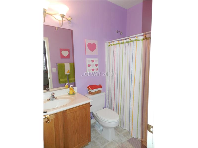 853 Wintersweet Road Henderson, NV 89015 - Photo 18 of 32 Bathroom.