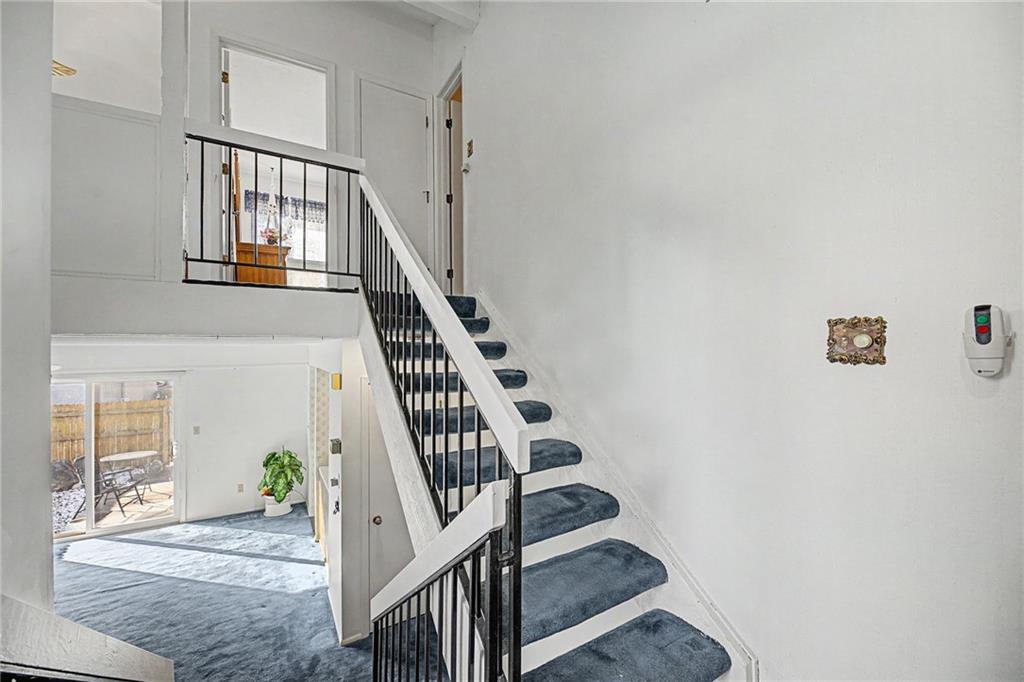 10851 Rosehill Road Overland Park, KS 66210 - Photo 16 of 28