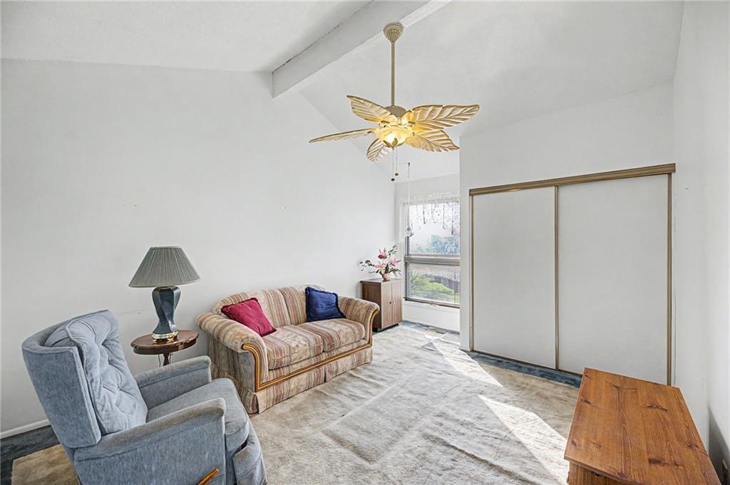 10851 Rosehill Road Overland Park, KS 66210 - Photo 17 of 28