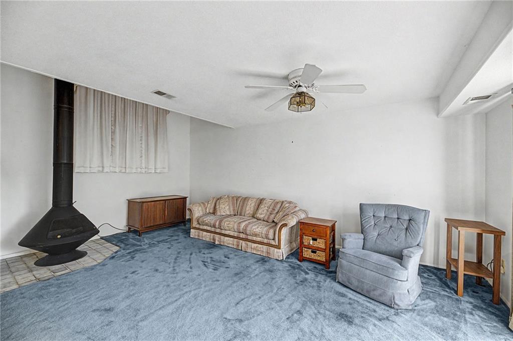 10851 Rosehill Road Overland Park, KS 66210 - Photo 8 of 28