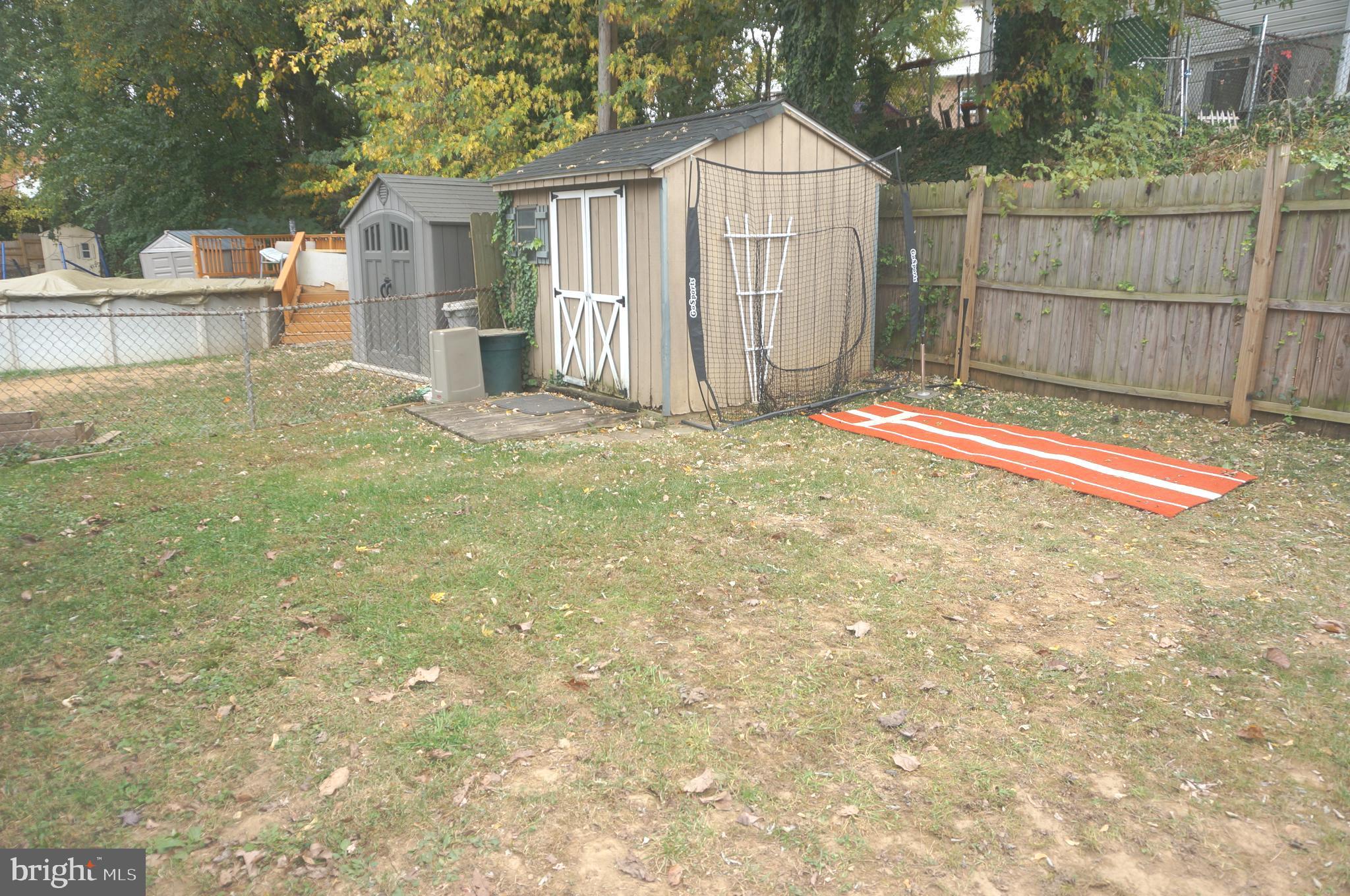 3599 C Nottingham Lane Philadelphia, PA 19114 - Photo 56 of 58 a view of backyard and tree