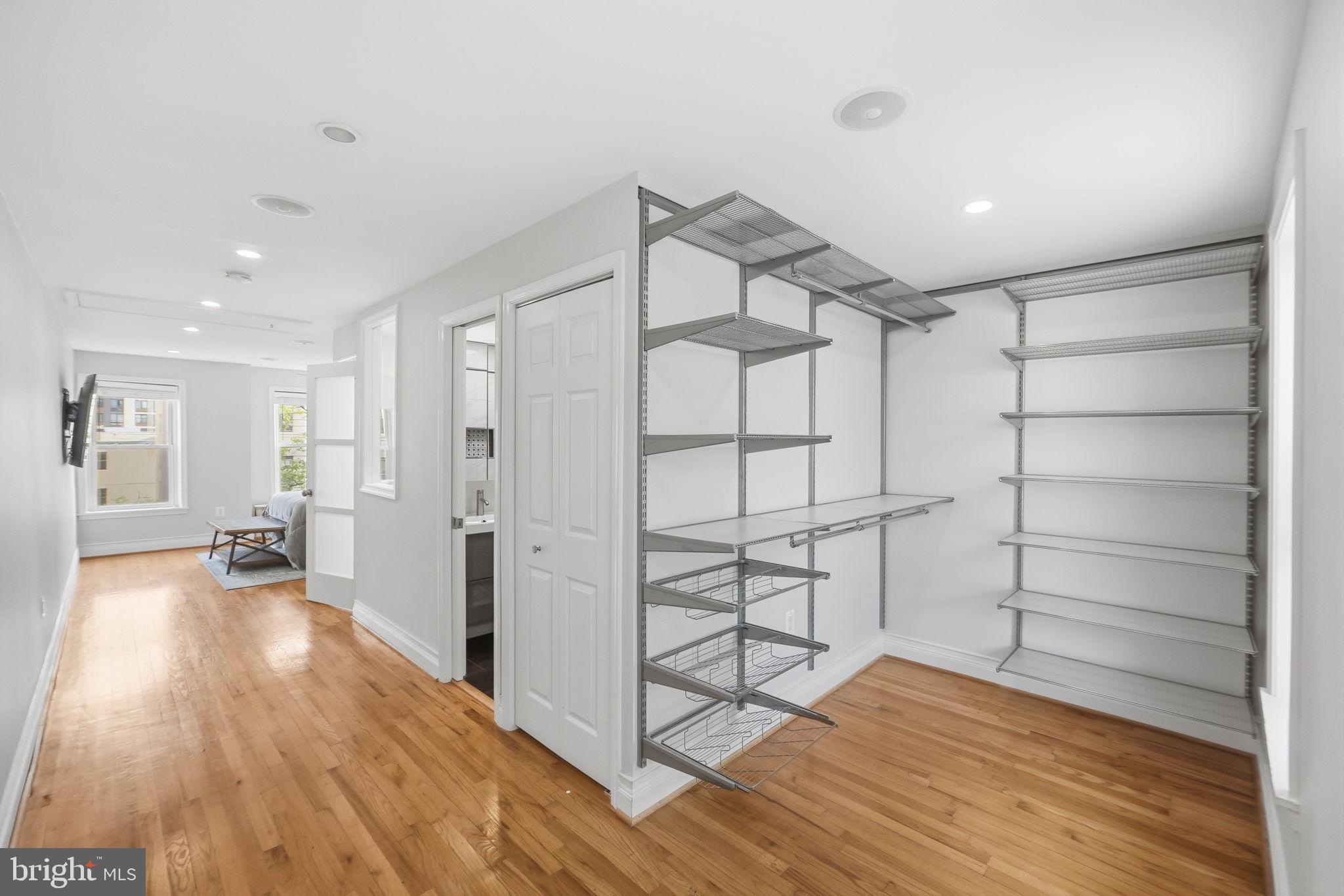 1433 W Street Northwest Washington, DC 20009 - Photo 24 of 36