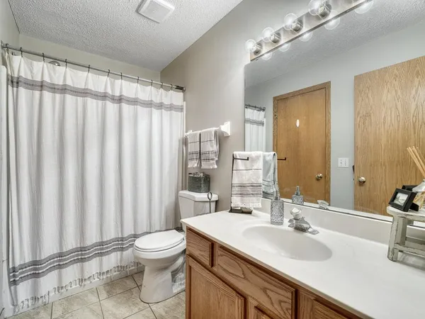 $209,000 | 15724 Flackwood Trail, Apple Valley, MN 55124