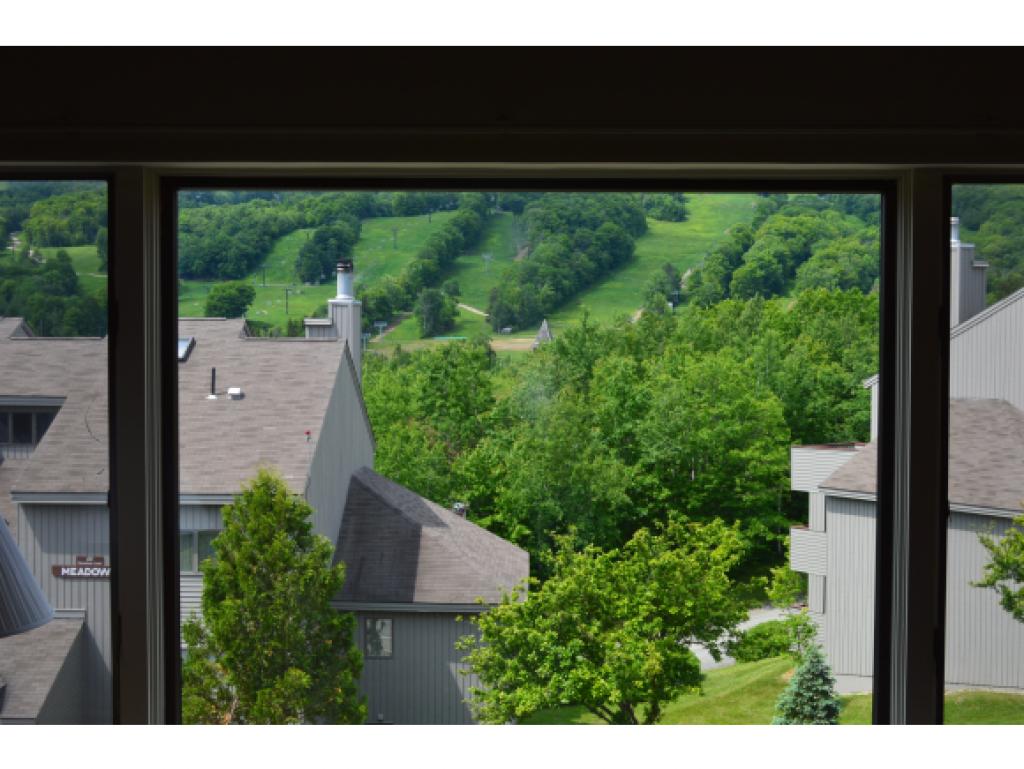 337-l-pines Handle Road, Unit PINES L West Dover, VT 05356 - Photo 5 of 10 Gallery Image 5