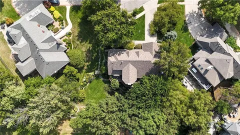 $815,000 | 12604 Meadow Lane, Leawood, KS 66209