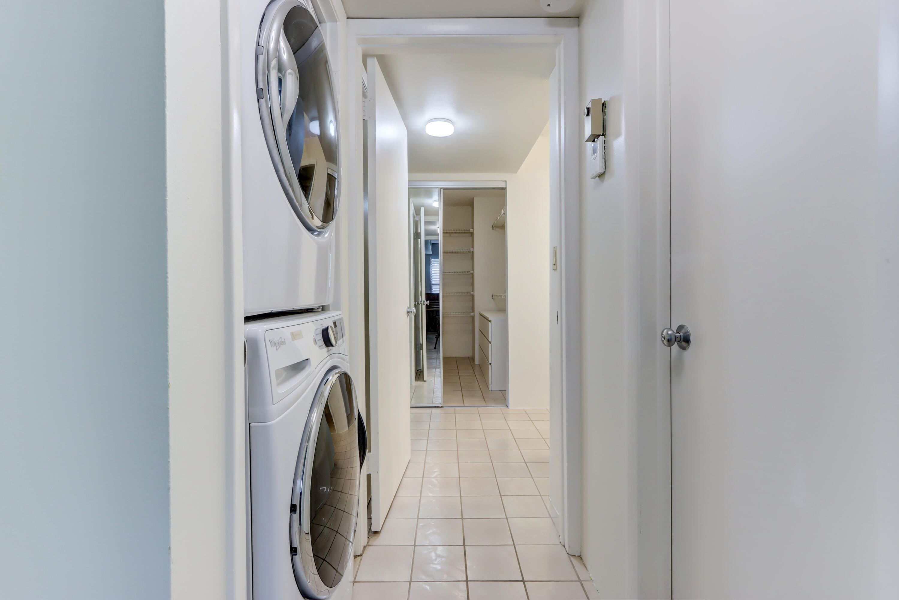 5800 Camino Del Sol, Unit 103 Boca Raton, FL 33433 - Photo 13 of 28 IN UNIT WASHER-DRYER