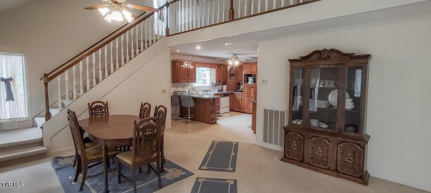 154 Cherokee Circle Erwin, TN 37650 - Photo 7 of 31 20240601034337631041000000-o