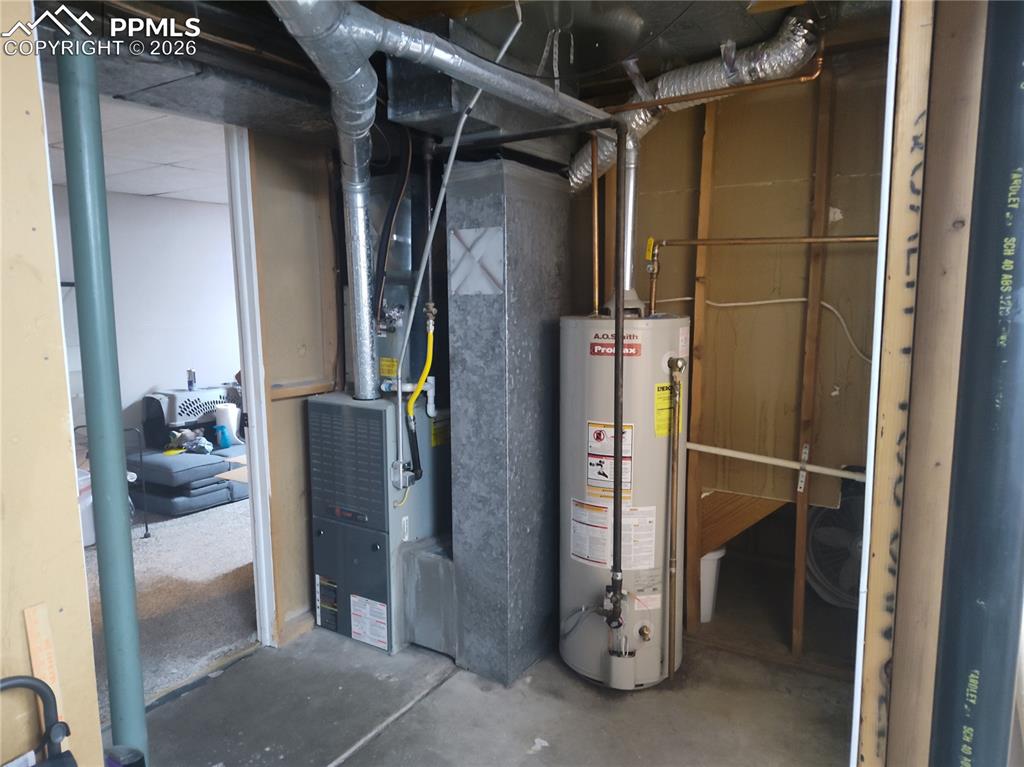 37 Massari Road Pueblo, CO 81001 - Photo 29 of 37 a view of walk in closet