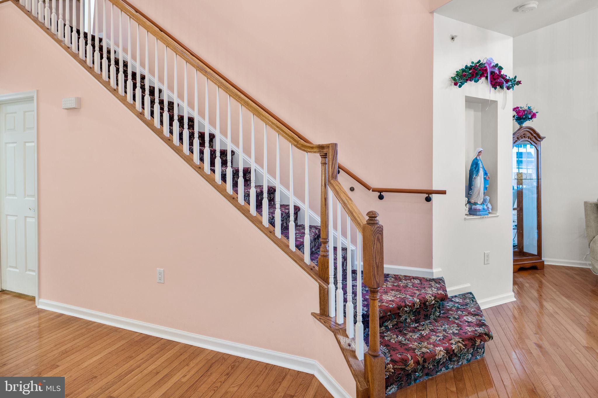 719 Wisteria Drive Warrington, PA 18976 - Photo 7 of 33