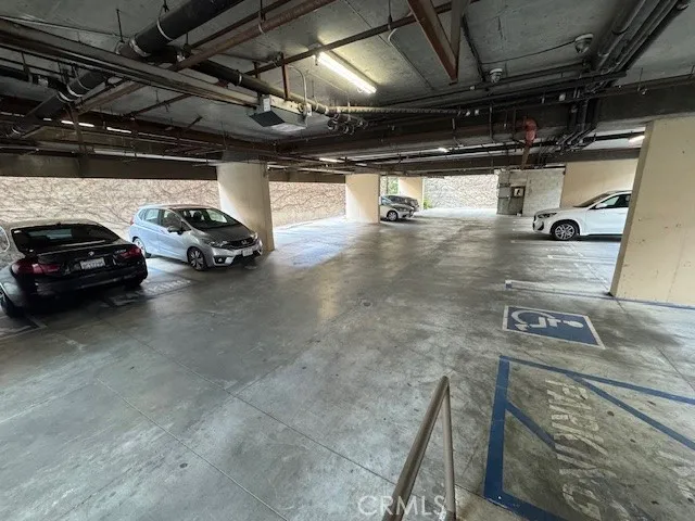 $785,000 | 11501 Hatteras Street, Unit 6, North Hollywood, CA 91601