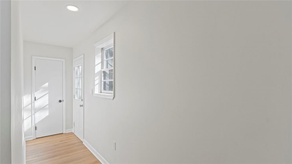 4088 Vale Court Decatur, GA 30035 - Photo 18 of 30 a view of an empty room