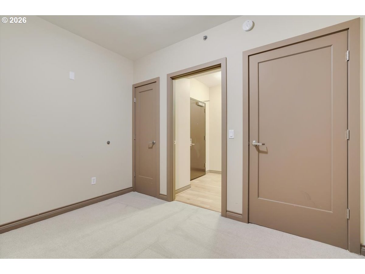 2454 Northwest Westover Road, Unit 102 Portland, OR 97210 - Photo 20 of 32