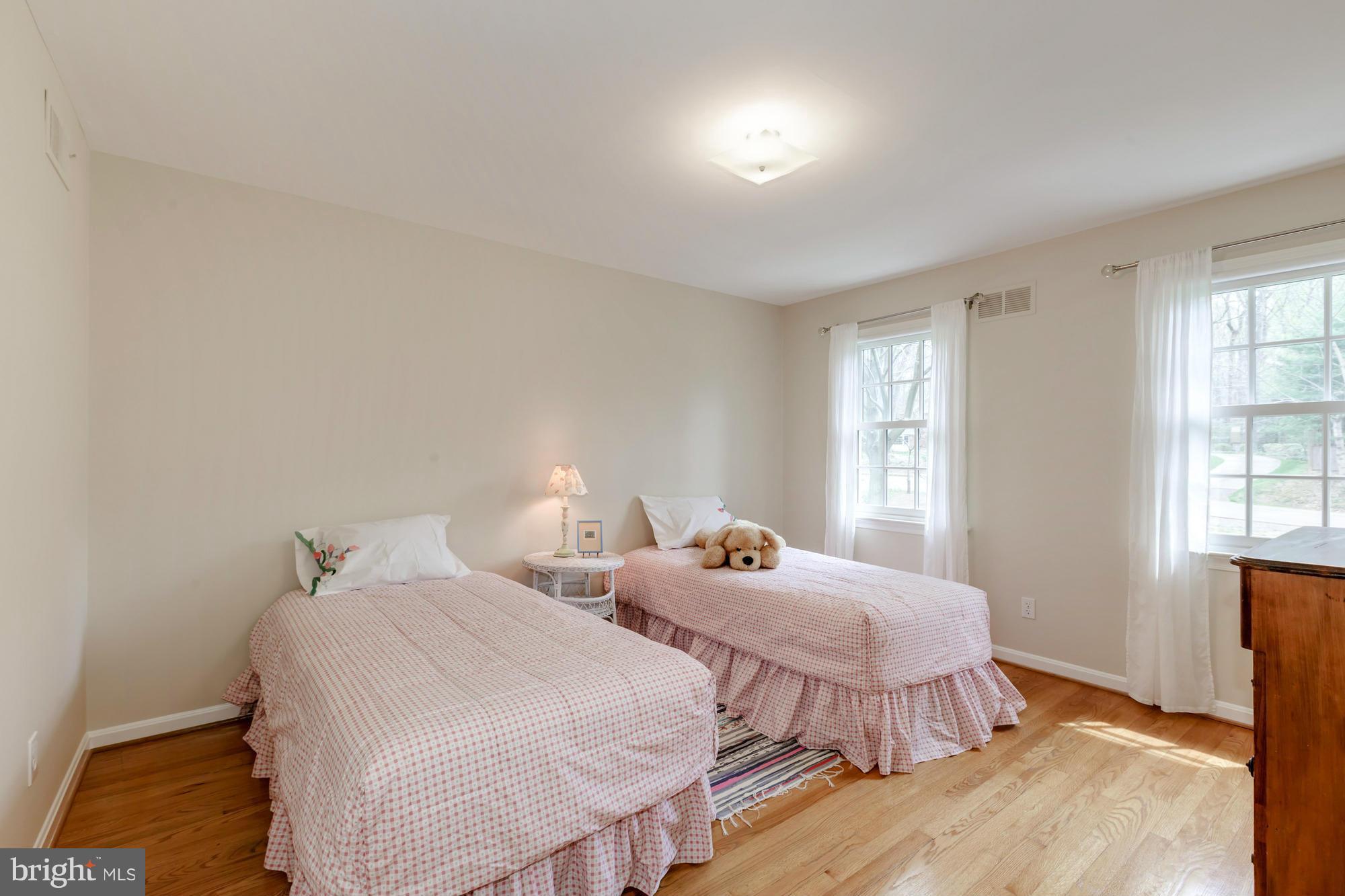 10515 Adel Road Oakton, VA 22124 - Photo 18 of 30 Bedroom 3