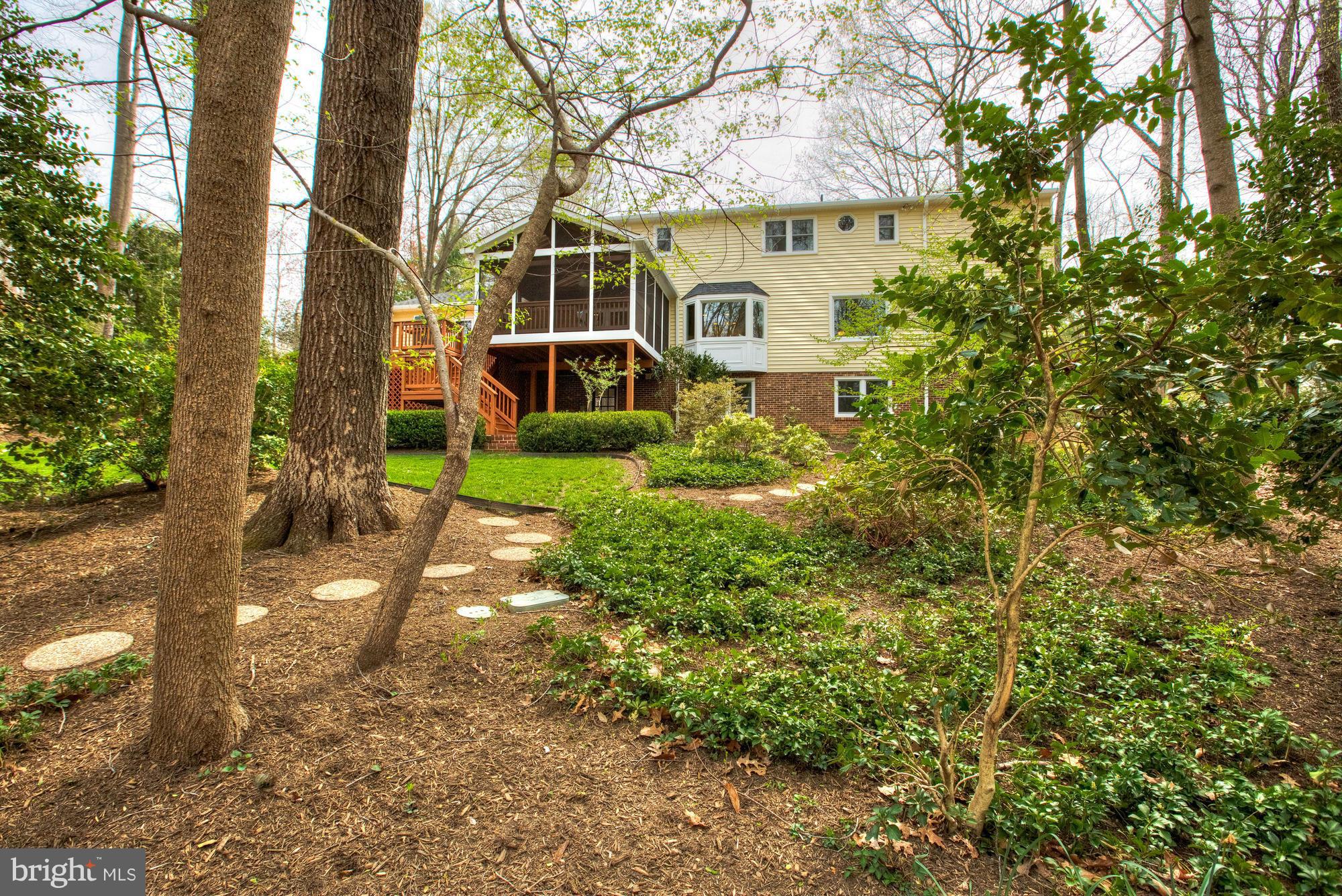 10515 Adel Road Oakton, VA 22124 - Photo 27 of 30 Large, Private, Wooded Lot