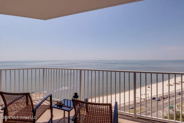 $385,000 | 2668 Beach Boulevard, Unit 1505, Biloxi, MS 39531