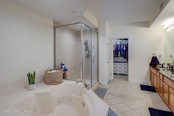 $385,000 | 2668 Beach Boulevard, Unit 1505, Biloxi, MS 39531