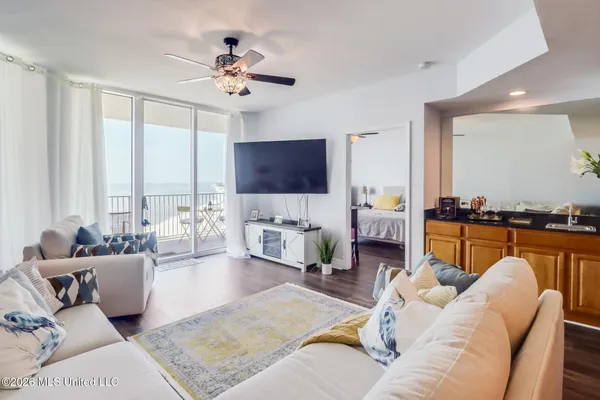 $385,000 | 2668 Beach Boulevard, Unit 1505, Biloxi, MS 39531