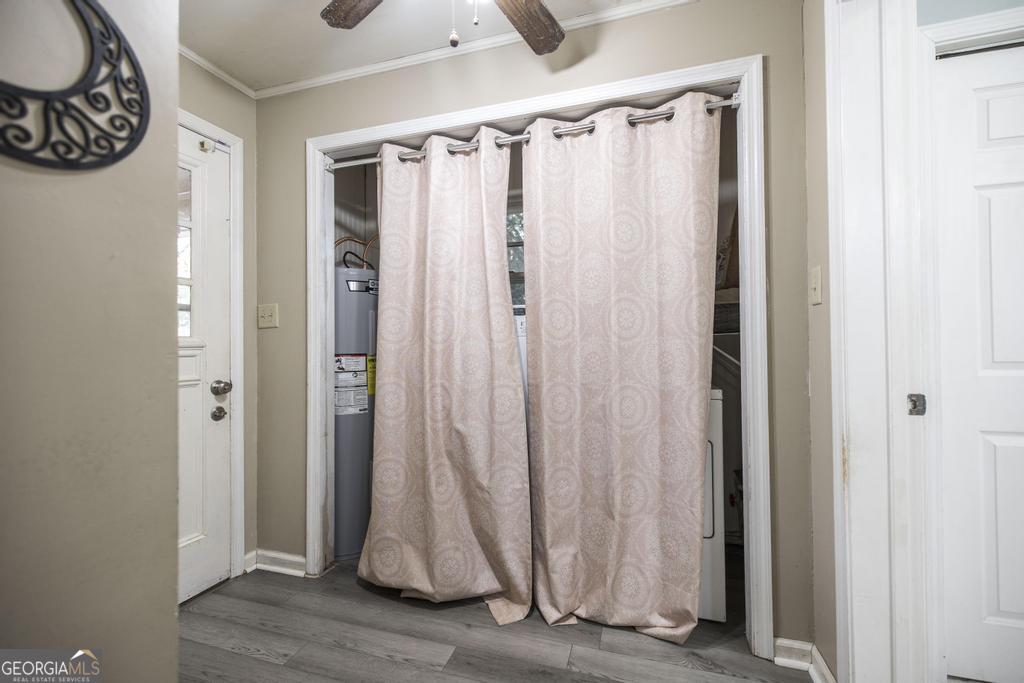 620 Pine Ridge Street Perry, GA 31069 - Photo 22 of 28 a view of a entryway with wooden floor