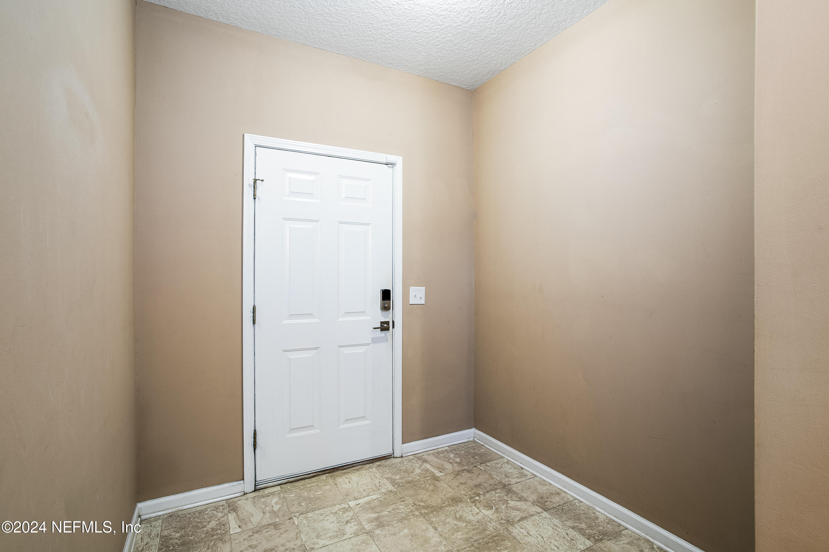 87241 Lents Road Yulee, FL 32097 - Photo 5 of 19 a view of small space