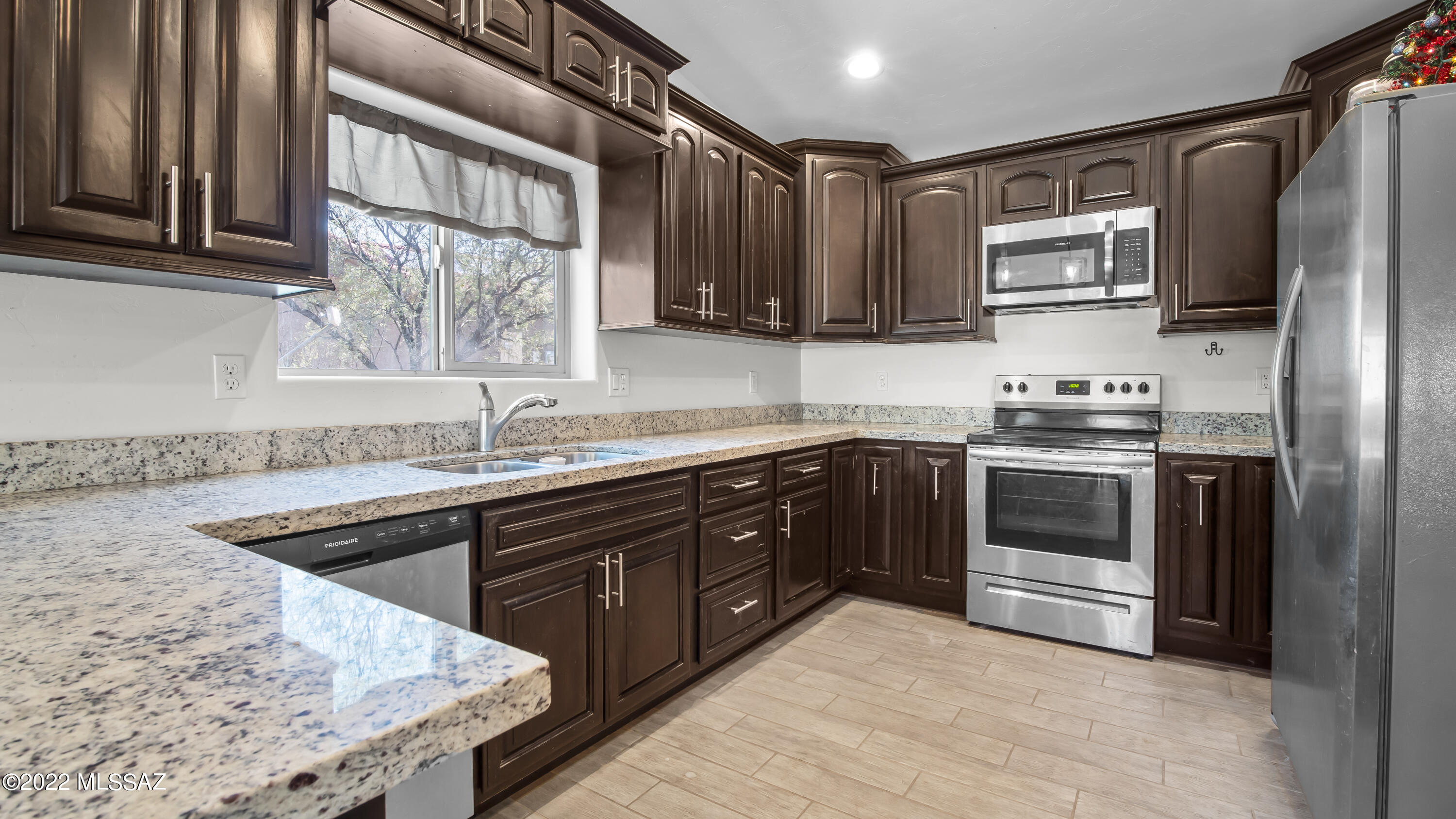 1842 America Court Rio Rico, AZ 85648 - Photo 10 of 16