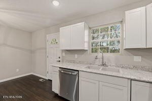 705 New Clear Branch Road Rocky Top, TN 37769 - Photo 9 of 28