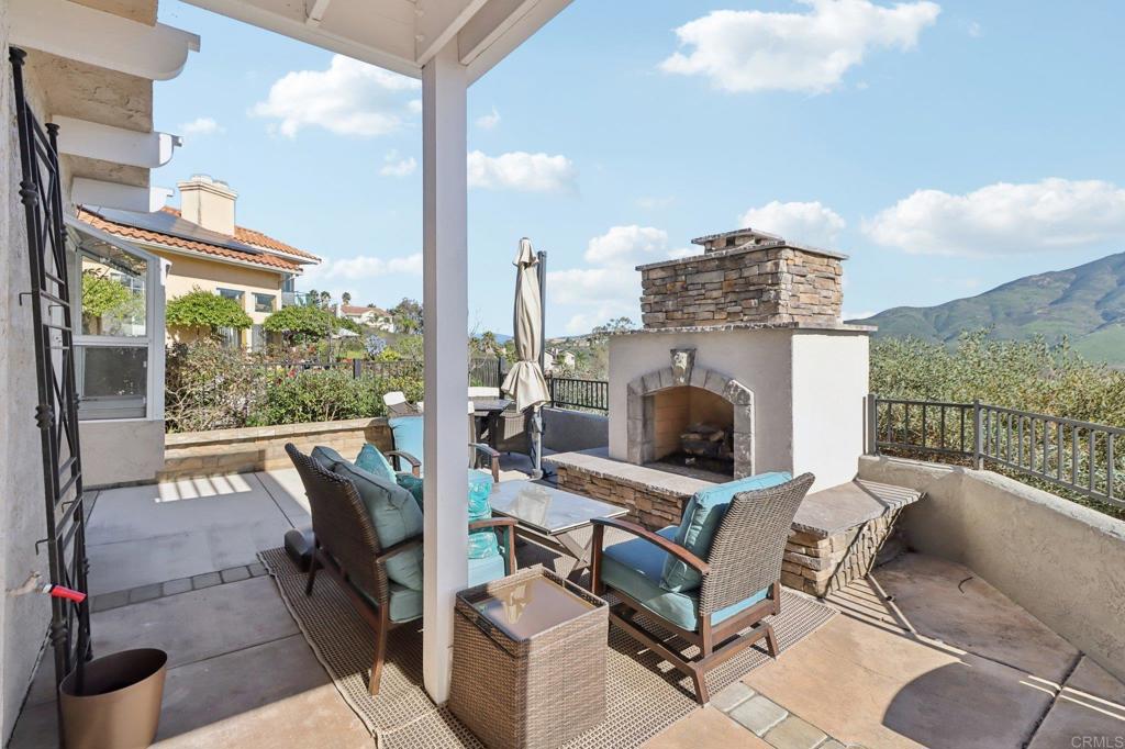 9863 Avenida Colino Spring Valley, CA 91977 - Photo 35 of 54 a view of a patio