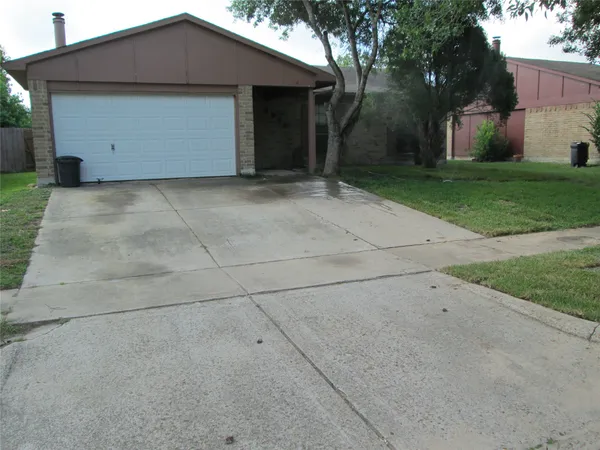 $1,689 | 6818 Glenstein Drive, Houston, TX 77084