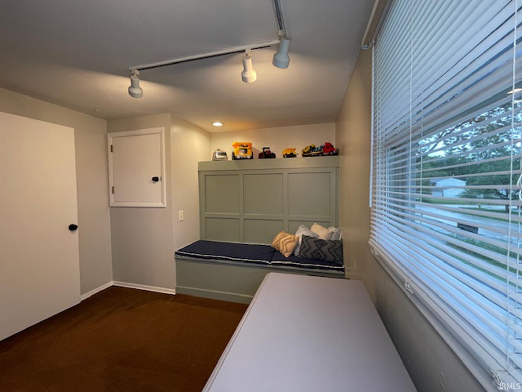 5211 Martinique Road Fort Wayne, IN 46815 - Photo 28 of 36 Gallery Image 28