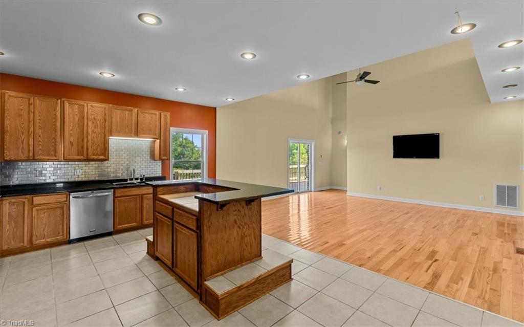 2536 Tyro Road Lexington, NC 27295 - Photo 11 of 47 Gallery Image 11