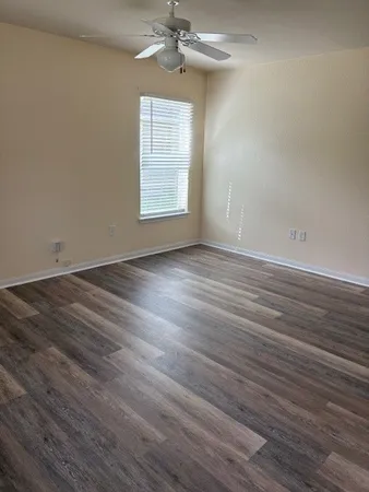 $1,675 | 619 North Vionett Lane, Texas City, TX 77591