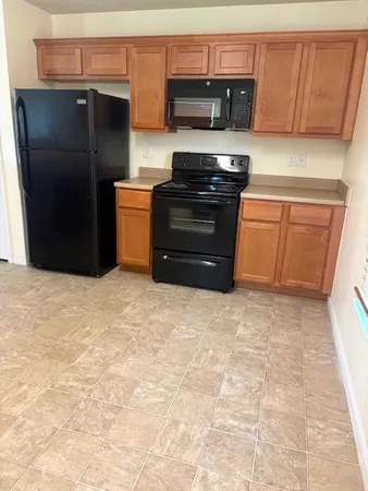 $1,675 | 619 North Vionett Lane, Texas City, TX 77591