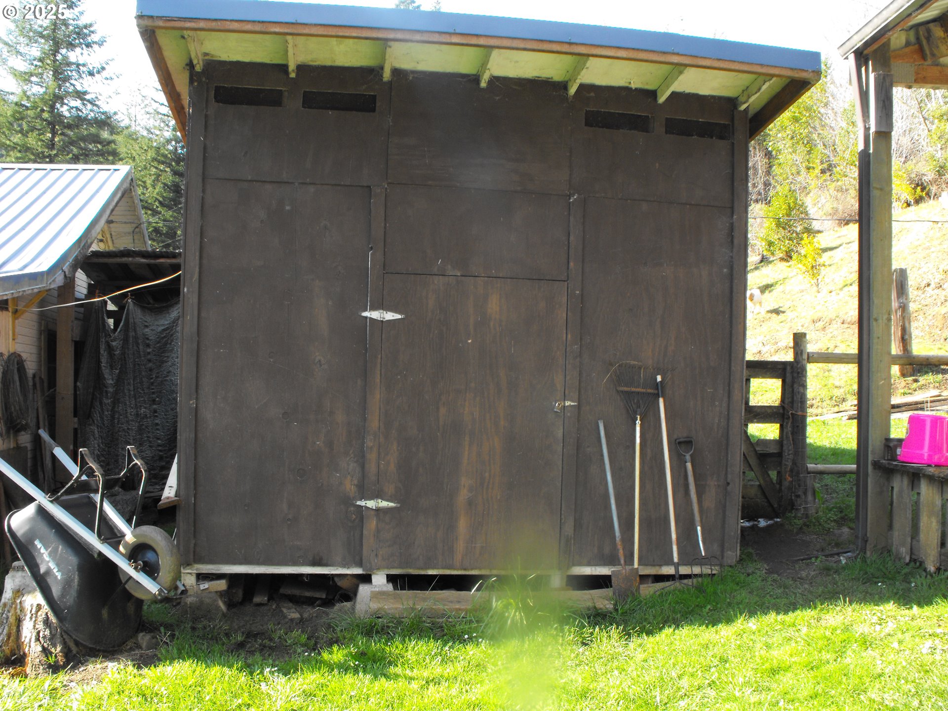 15779 Highway 42 Myrtle Point, OR 97458 - Photo 4 of 33 a view of outdoor space and yard
