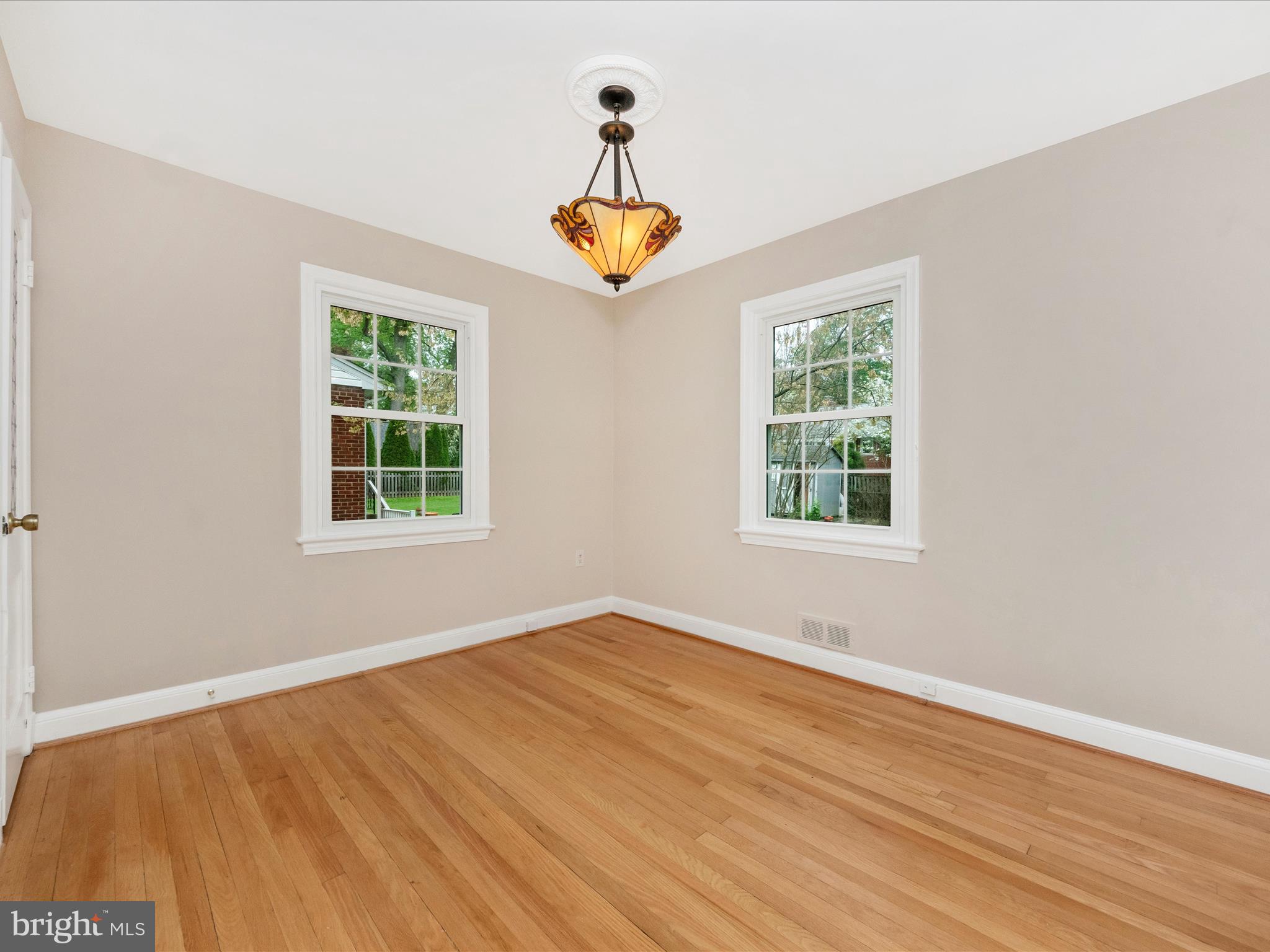 9905 Portland Road Silver Spring, MD 20901 - Photo 24 of 52 an empty room with a window