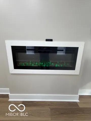 $2,050 | 20 Schiller Street, Indianapolis, IN 46225